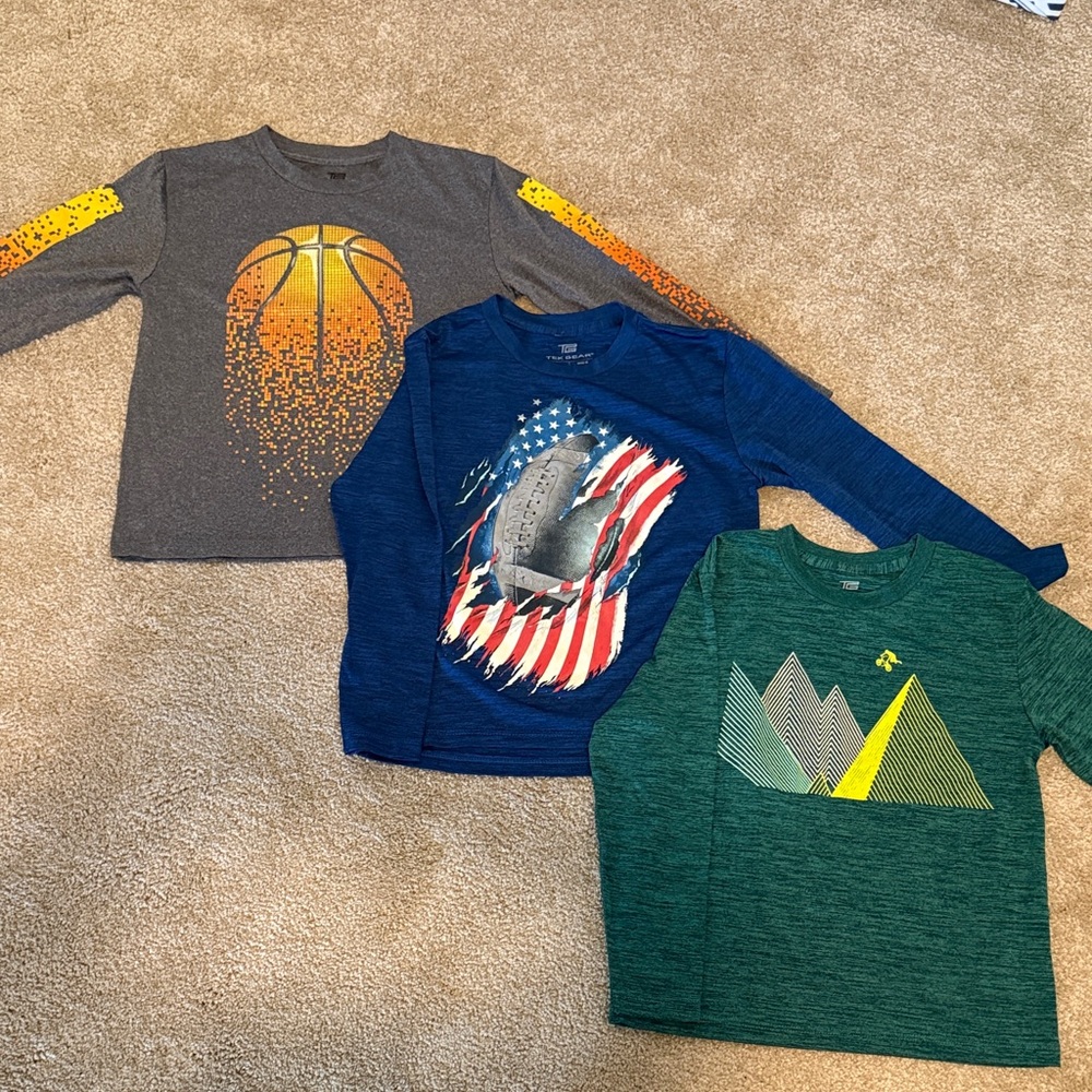 Tek Gear. Size S. Boys Graphic Long Sleeve Shirts. Set of 3. EUC. Sports